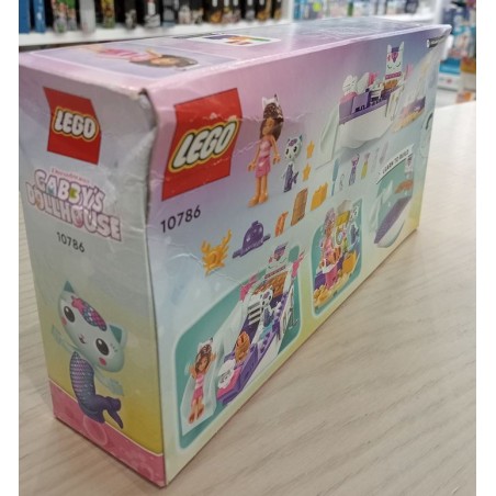 Barco y Spa de Gabby y Siregata |Caja golpeada.