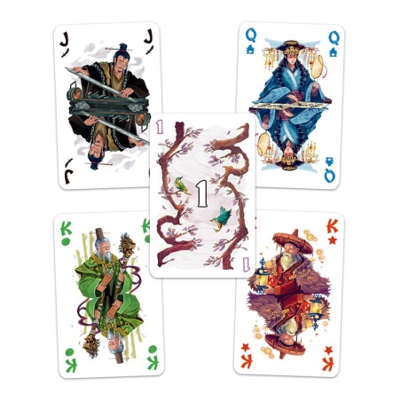 Imagen de los componentes del juego de cartas Tichu.