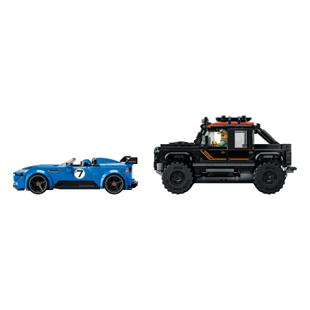 Jaguar Project 7 y Land Rover Defender.
