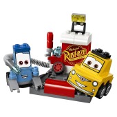 Juniors, Puesto de reparación.