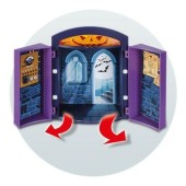 Haunted house play box.