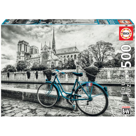 Bicicleta cerca Notre Dame. 500 piezas.